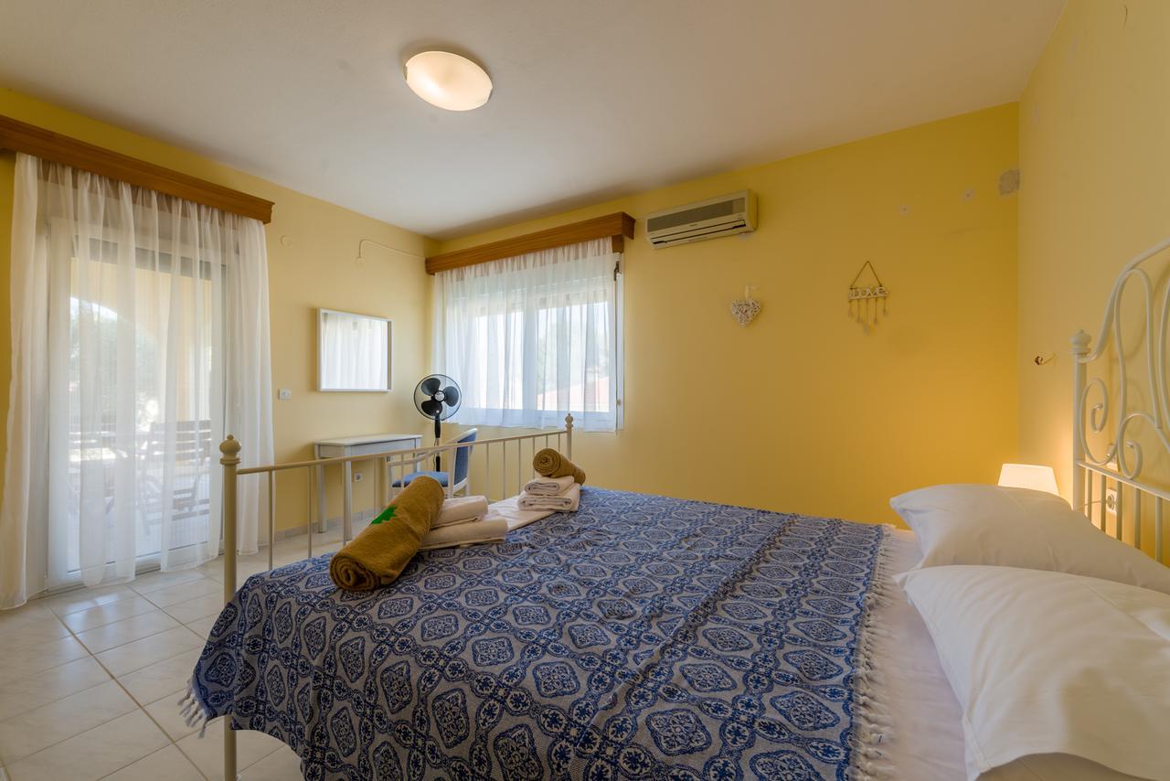 Sithonia Lodge 메타모르포시 외부 사진